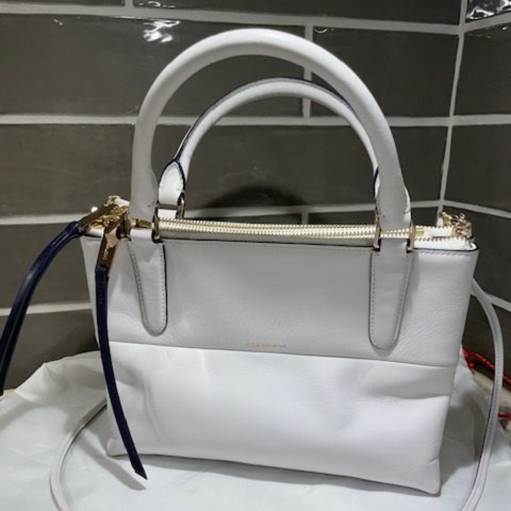 Coach White Leather Crossbody Purse Medium Sized 9" X 7" Stunning & Versatile